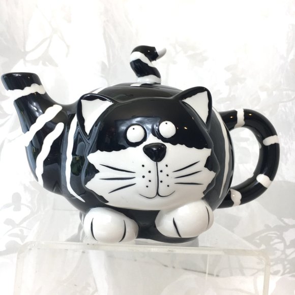 Chester the Cat Ceramic Teapot by Burton & Burton - Picture 1 of 13
